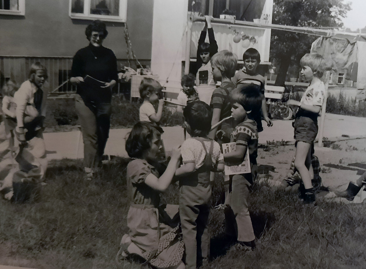 Foto von spielenden Kindern auf der Ringstraße in Freital-Zauckerode, Foto: C. Borrmann Foto von spielenden Kindern auf der Ringstraße in Freital-Zauckerode, Foto: C. Borrmann
