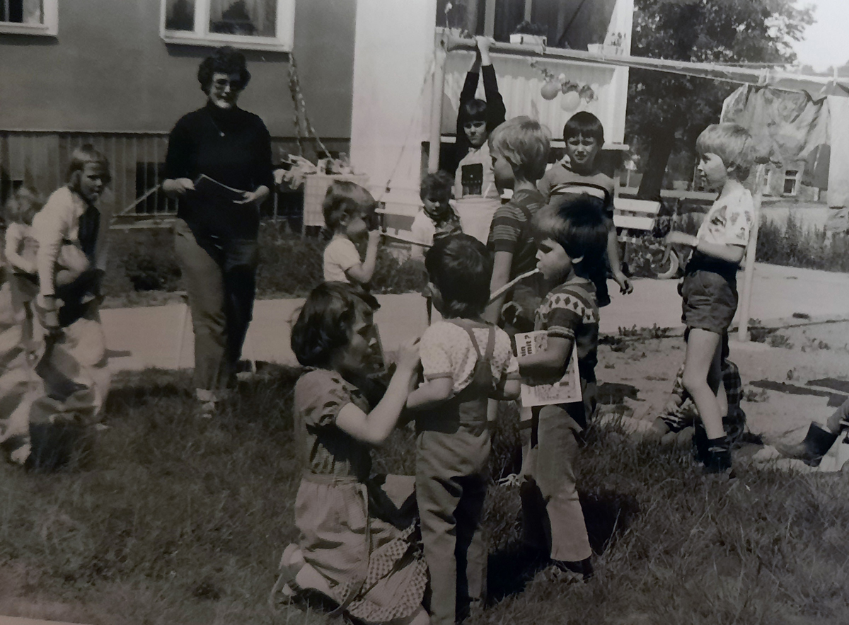 Foto von spielenden Kindern auf der Ringstraße in Freital-Zauckerode, Foto: C. Borrmann