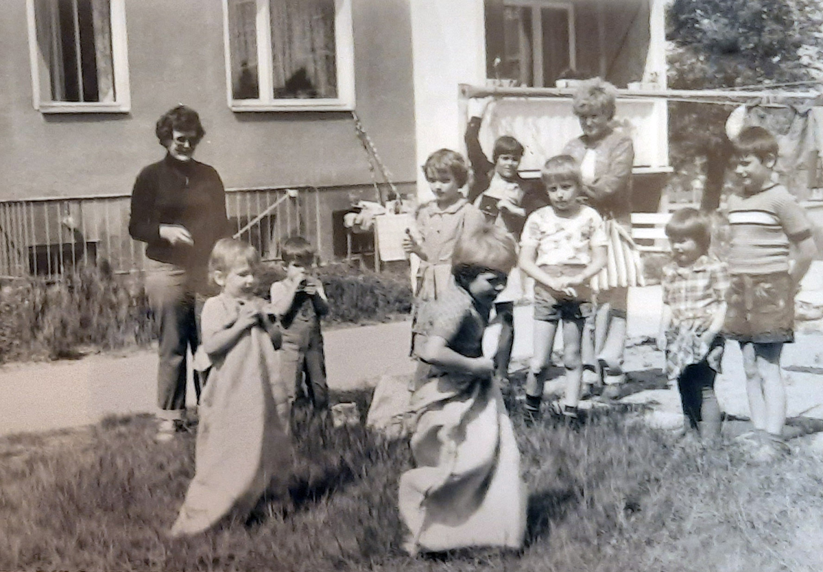 Foto von spielenden Kindern auf der Ringstraße in Freital-Zauckerode, Foto: C. Borrmann